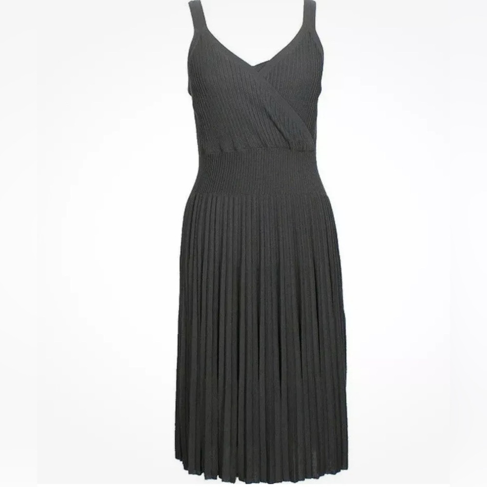 EILEEN FISHER Black Knit Knee-Length Pleated Sleeveless Dress Women’s Medium